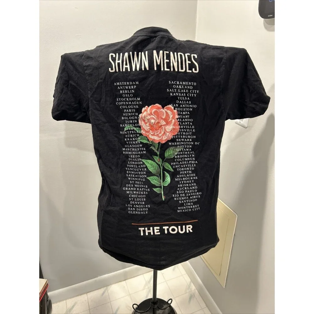 Shawn Mendes Shirt Medium Black Concert Tour Singer Band Music Tshirt